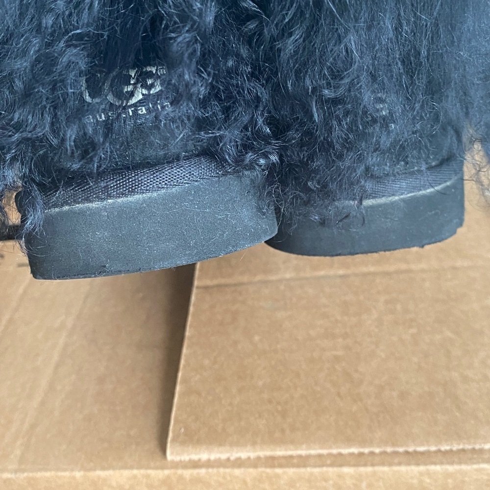 UGG BLACK MONGOLIAN BOOTS - Picture 11 of 11